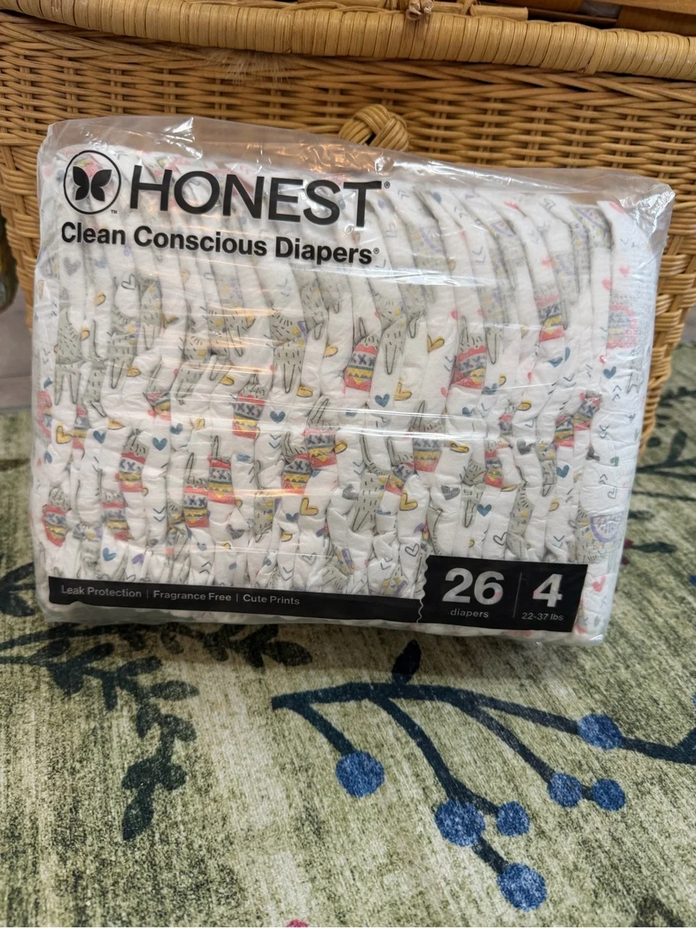 New Honest Diapers Size 4, 26 Count